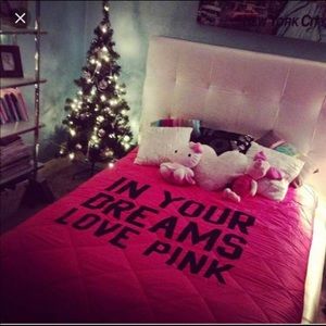 Just found this In your dreams love pink comforter